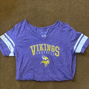 Women’s lg Minnesota Vikings tee